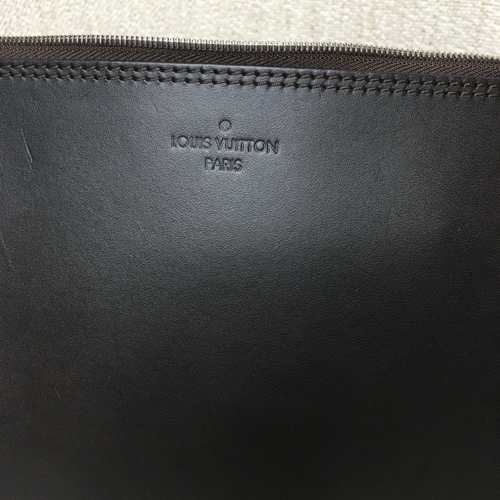 Authentic Louis Vuitton chocolate brown pouch with nametag EXCELLENT CONDITION - Picture 3 of 12